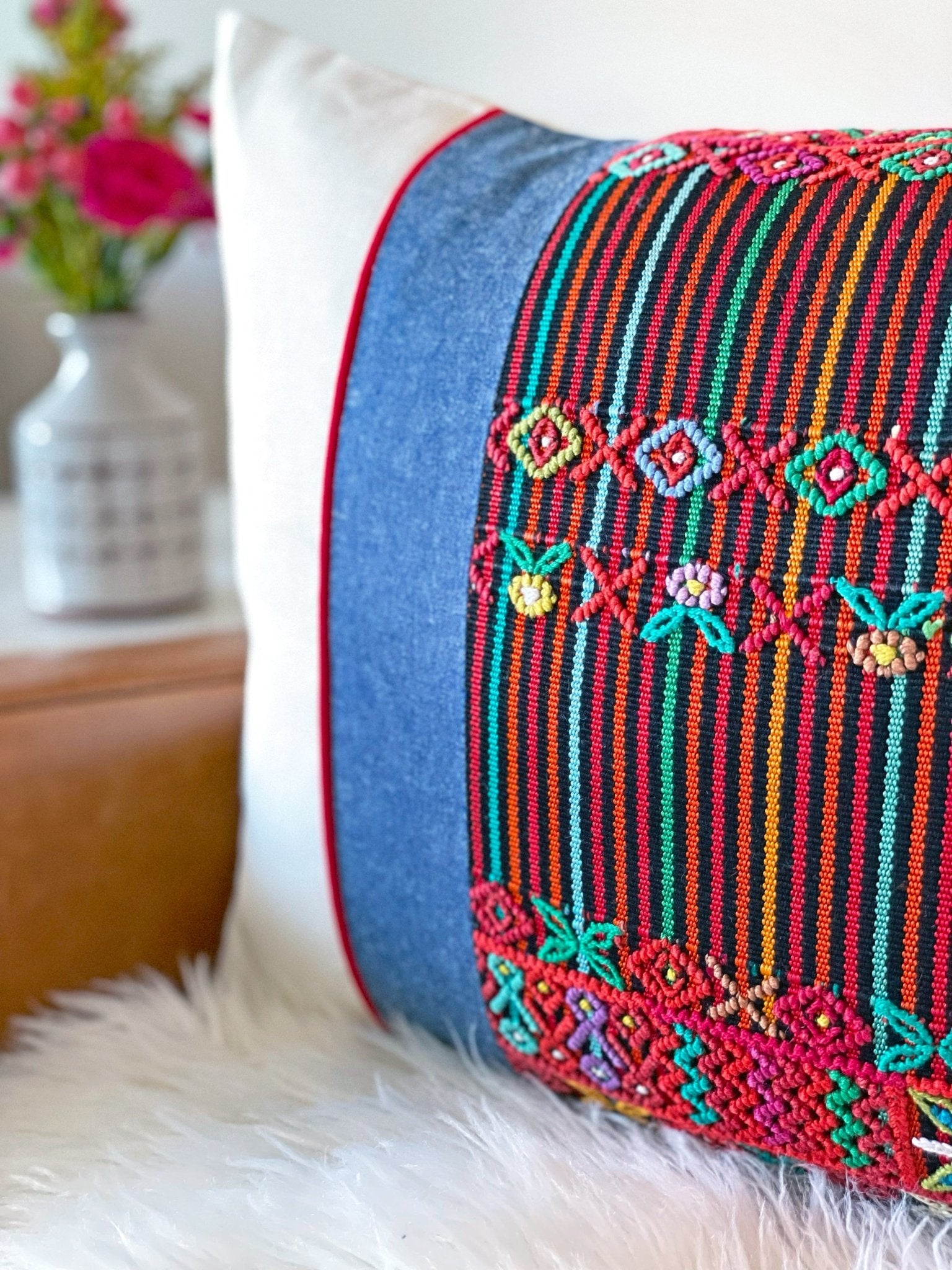 Mayan trajè Organic Cotton Pillow Cover - Portmanteau Home